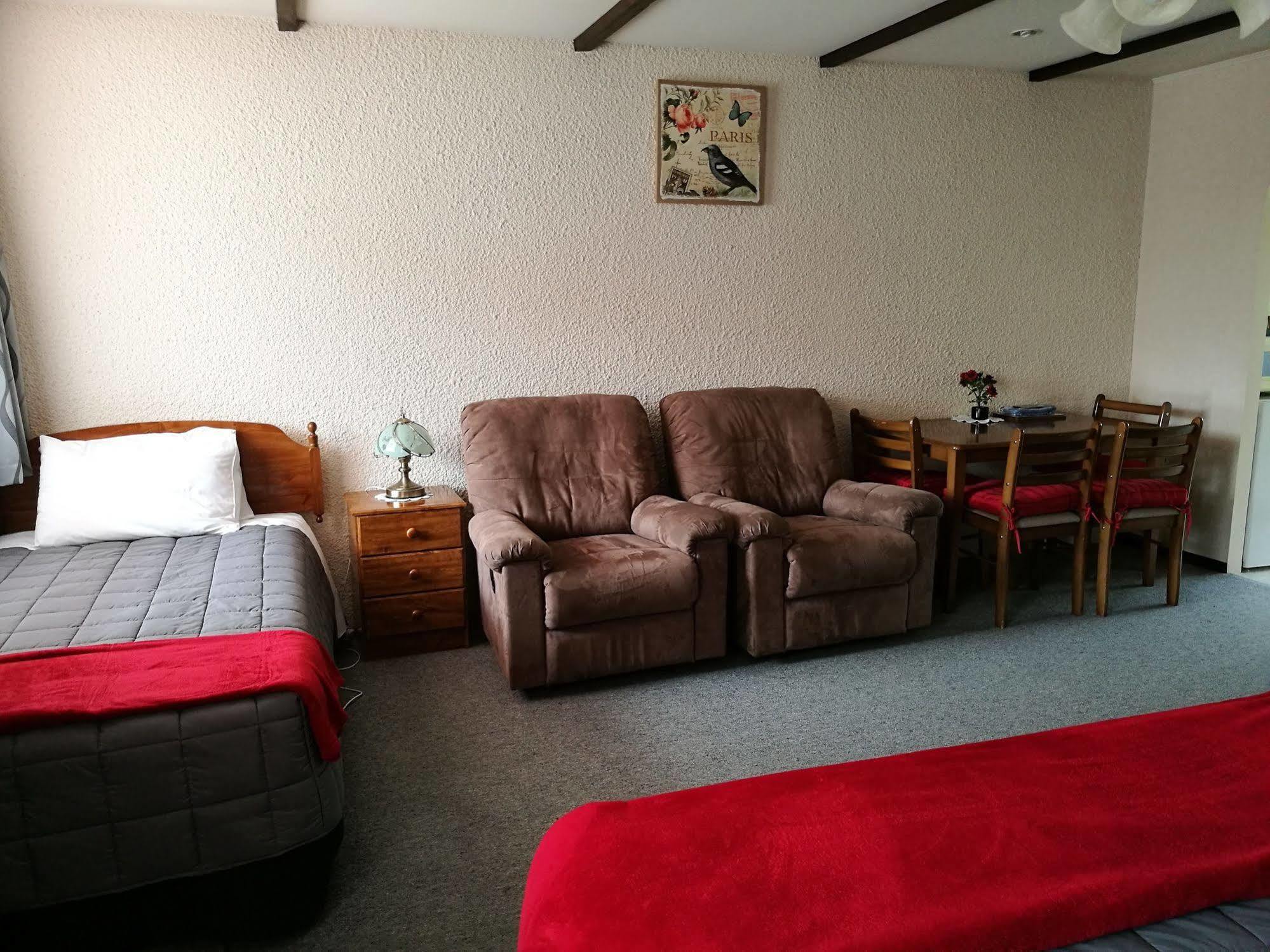 Hacienda Motel Инверкаргил Екстериор снимка