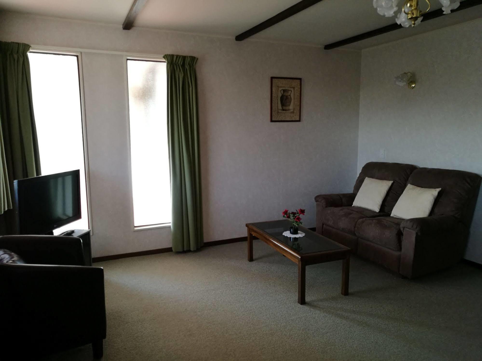 Hacienda Motel Инверкаргил Екстериор снимка