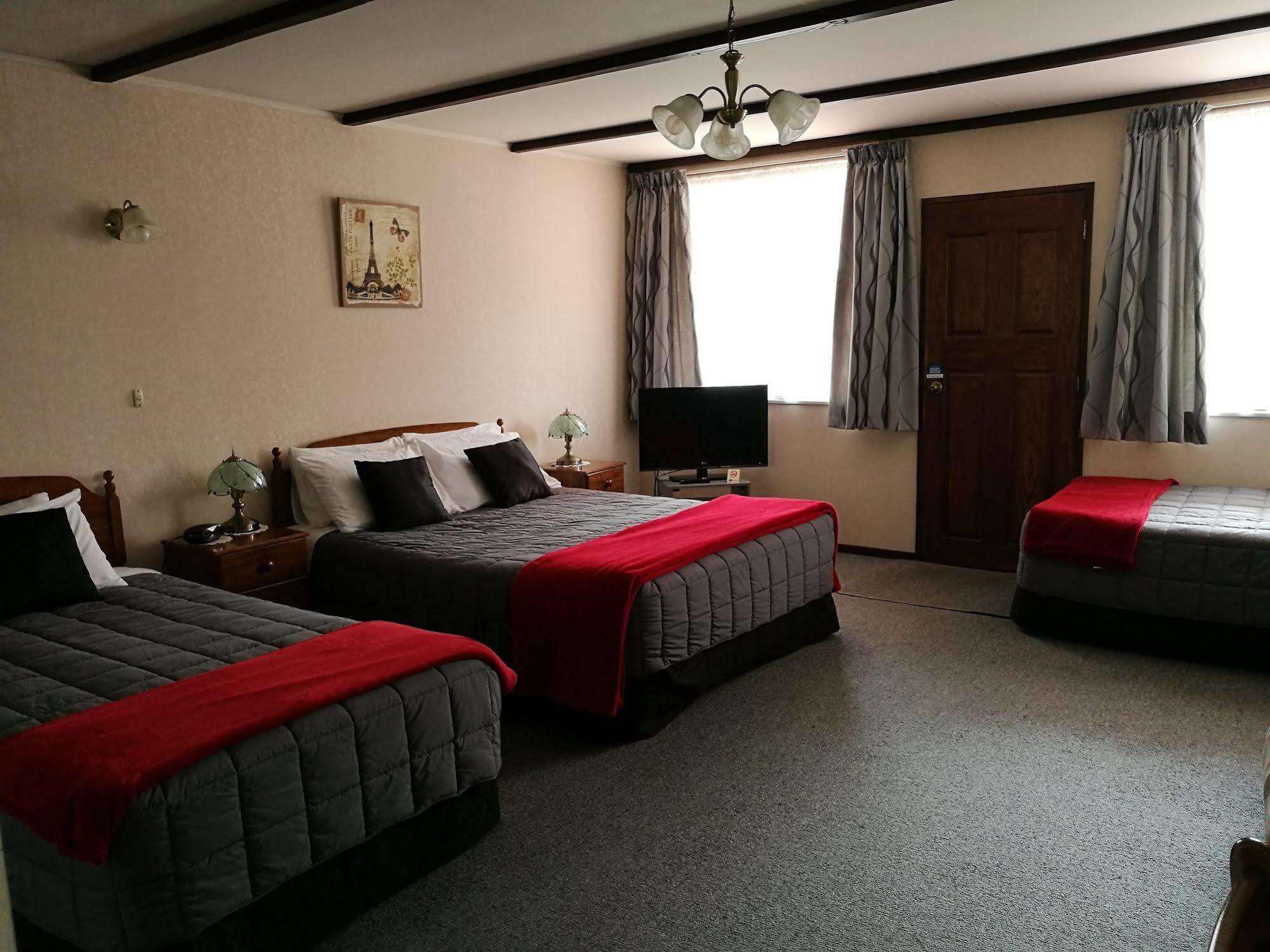 Hacienda Motel Инверкаргил Екстериор снимка